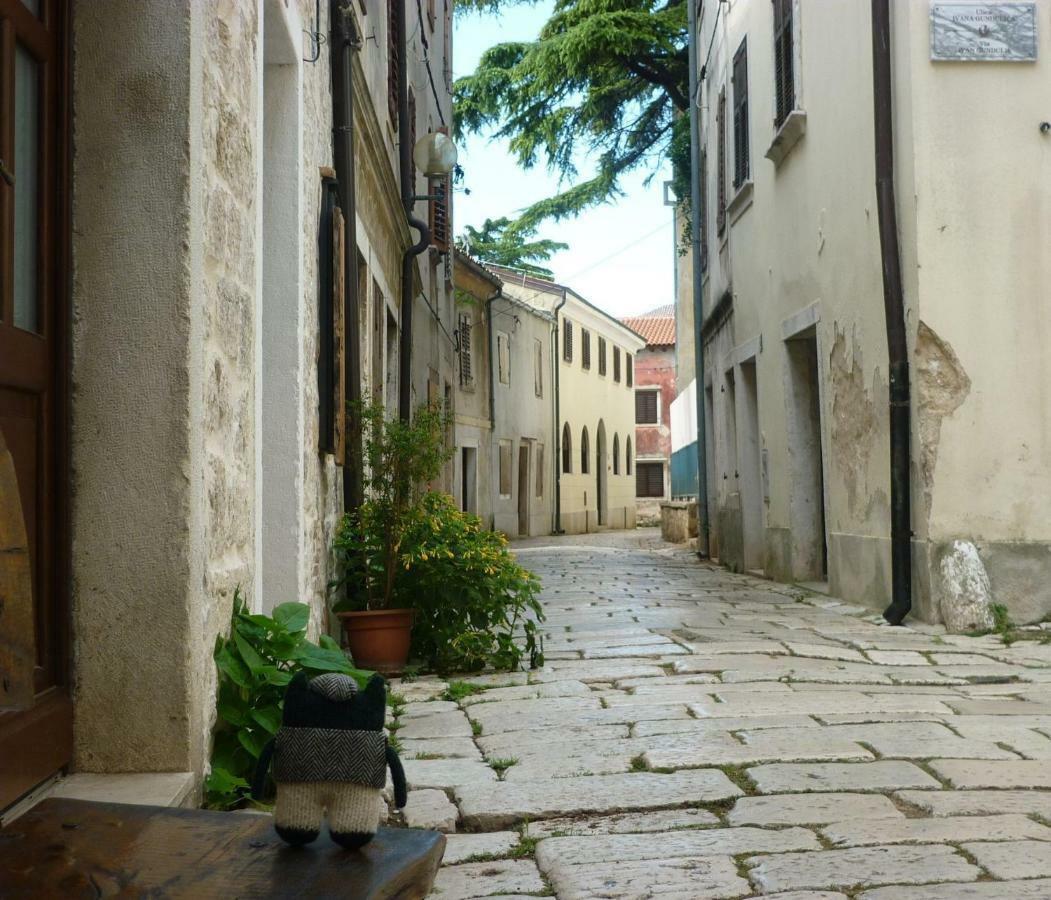 Apartman Kika Porec Bagian luar foto