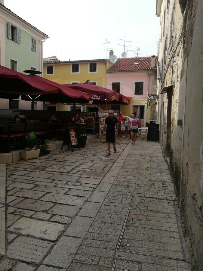 Apartman Kika Porec Bagian luar foto